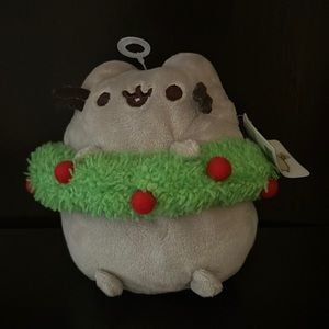 Pusheen Christmas wreath plush